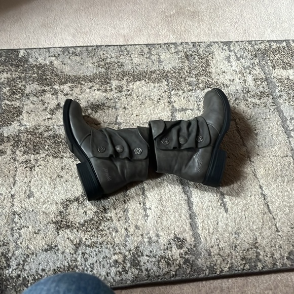 Ladies short boots - Picture 3 of 11